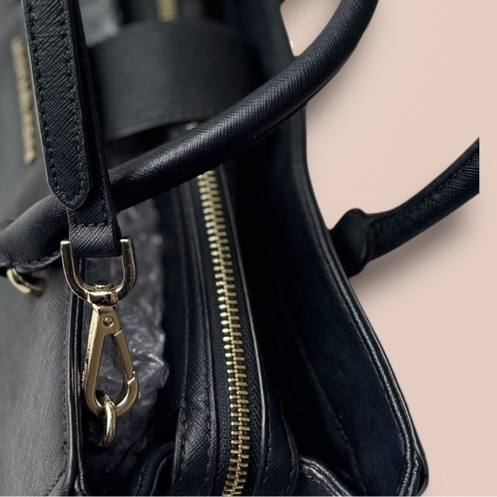 🧡🖤Michael Kors Black Leather Tote Bag🖤🧡 - Picture 15 of 15